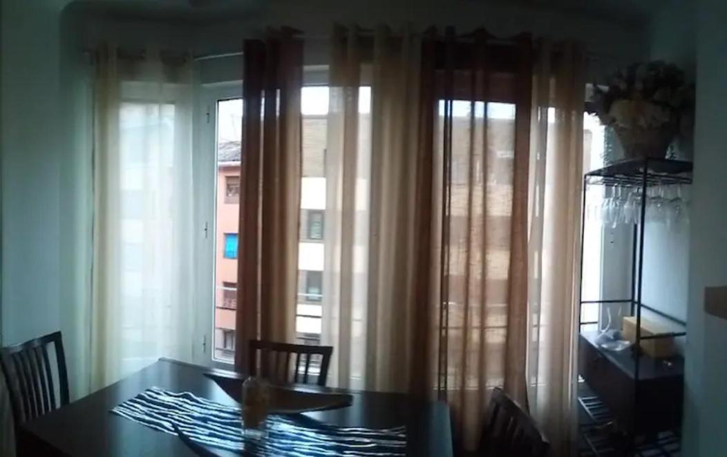 Las Golondrinas Zaragoza Habitacion Individual מראה חיצוני תמונה