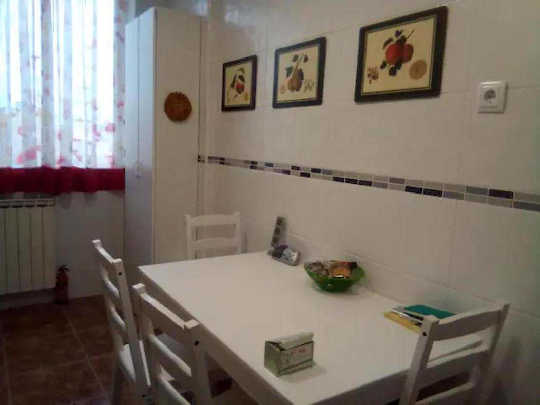 Las Golondrinas Zaragoza Habitacion Individual מראה חיצוני תמונה